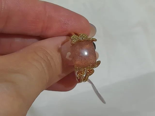 Bague Dorée avec Quartz Fraise Naturel et Papillons (Taille 19) 💍 – photo 3
